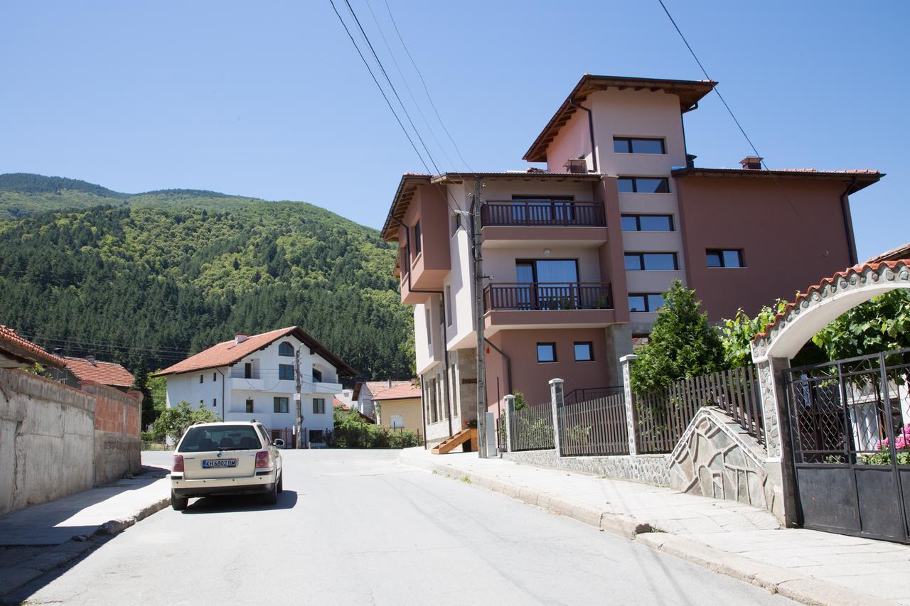Sveti Nikola Family Hotel Sapareva Banya Dış mekan fotoğraf